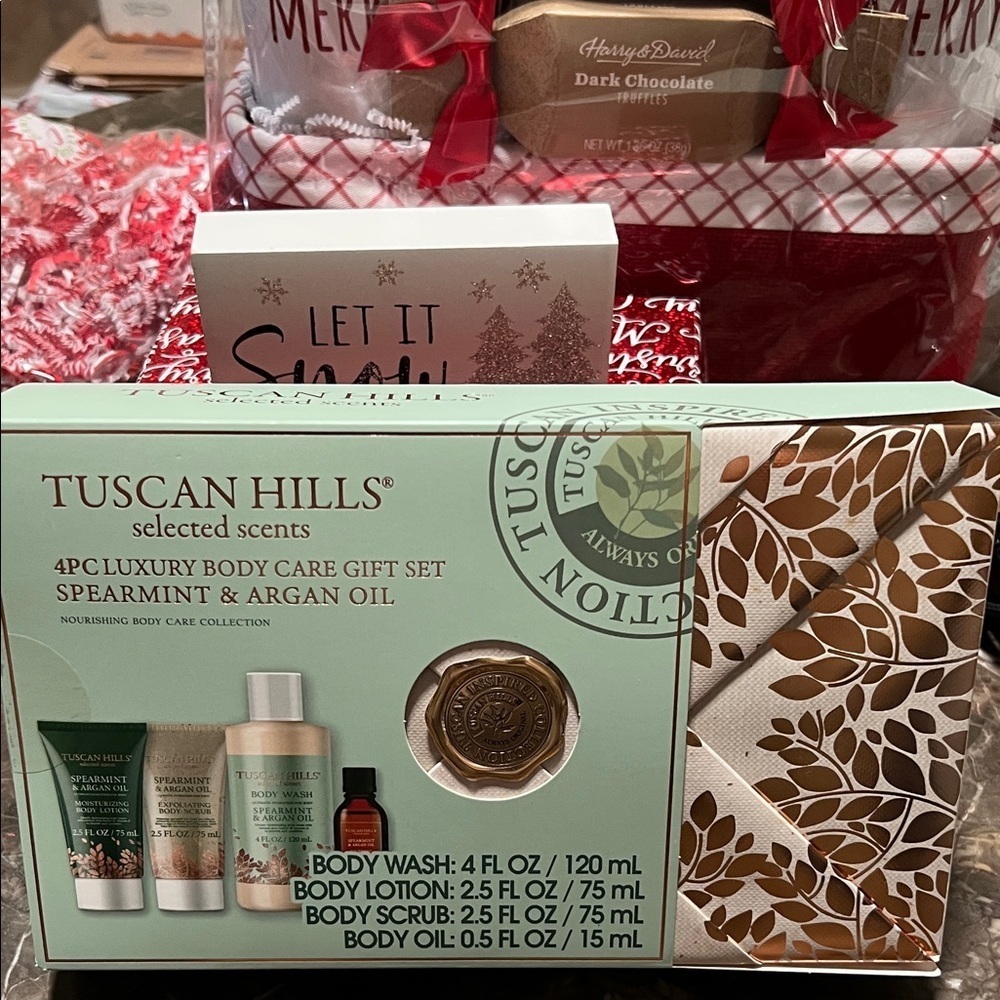 PRICE DROP!!!! Tuscan Hills Spearmint & Argan Oil Body Care Gift Set 4 pc set